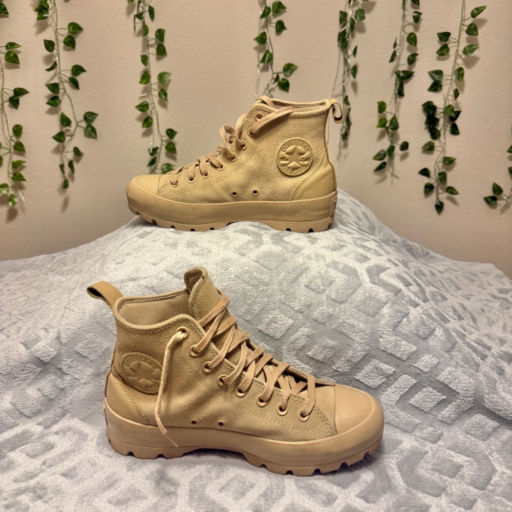 Converse Beige suede and leather High-Top Sneakers with a lug sole!